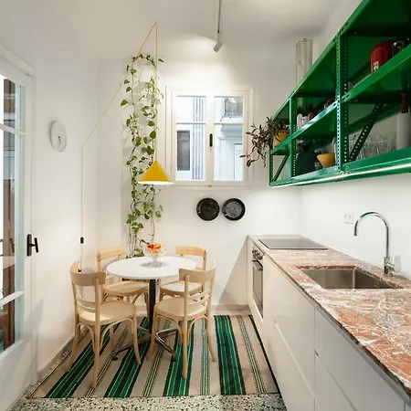 Apartment Air White Tower *